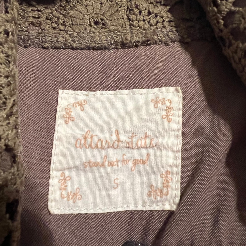 Altar'd State Olive Green Crochet Vest Womens Size‎ Small Utility Style